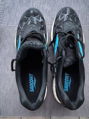 Mens Saucony  Black Running Shoes